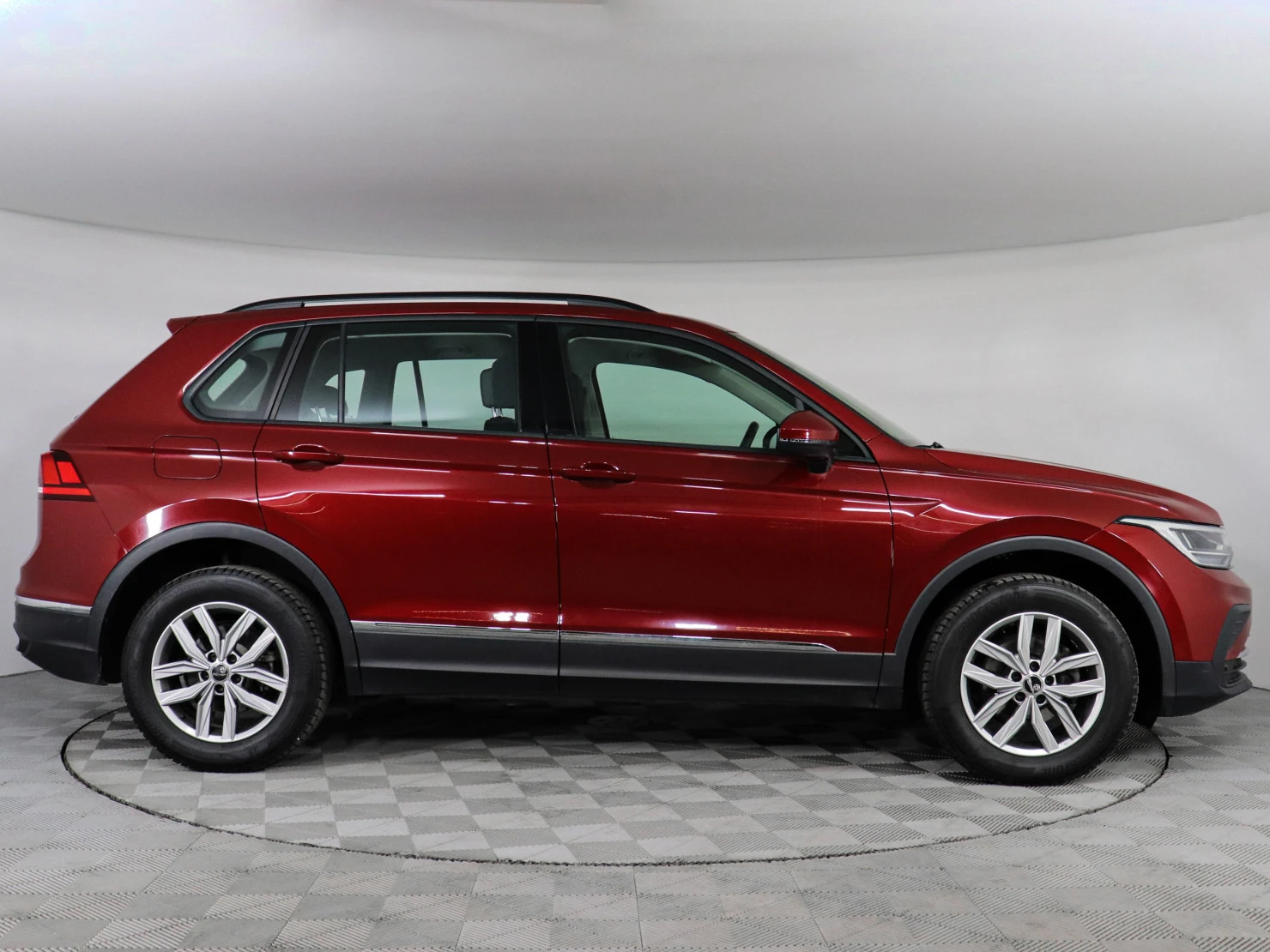 Volkswagen Tiguan, 2021