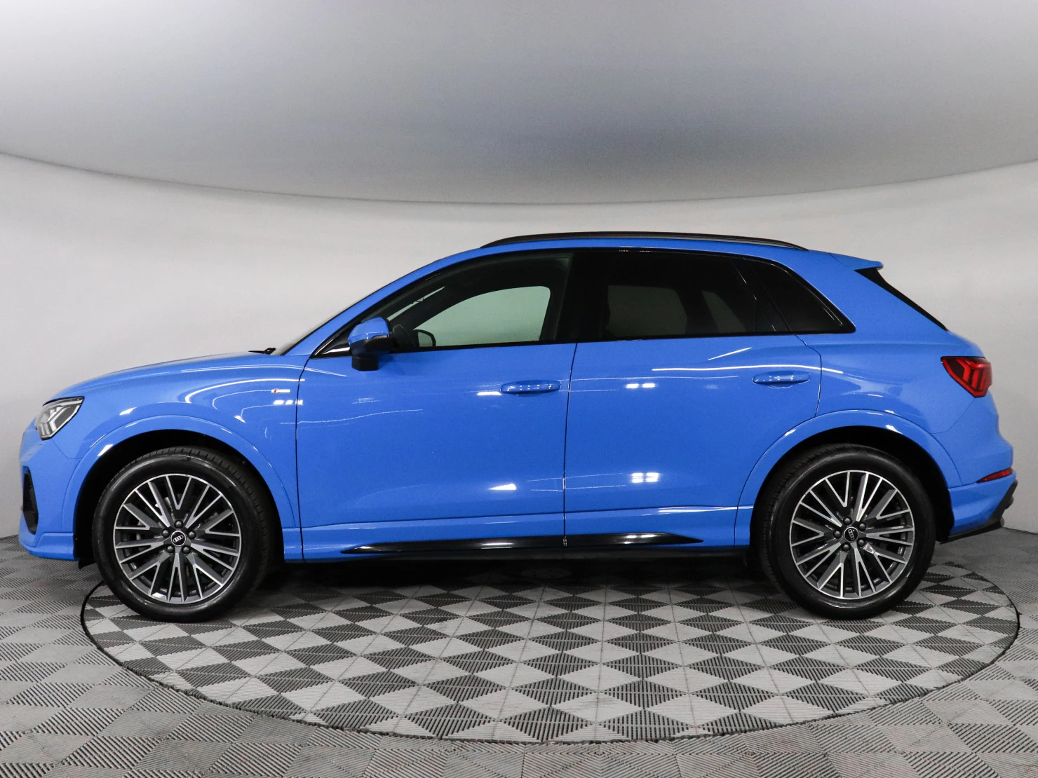 Audi Q3, 2021