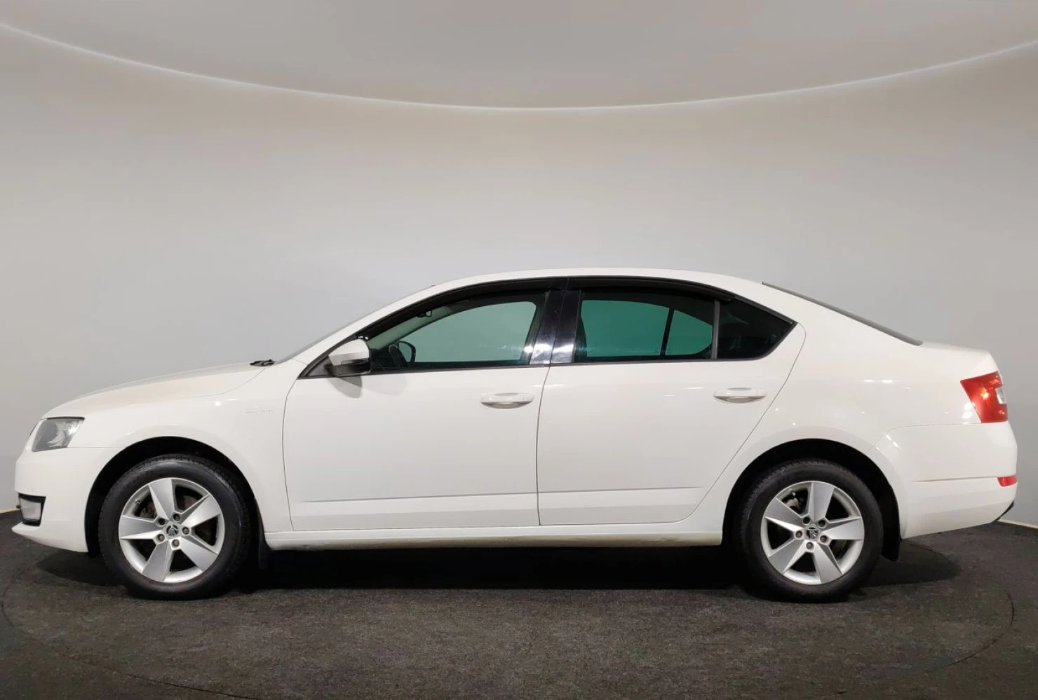ŠKODA OCTAVIA, 2015