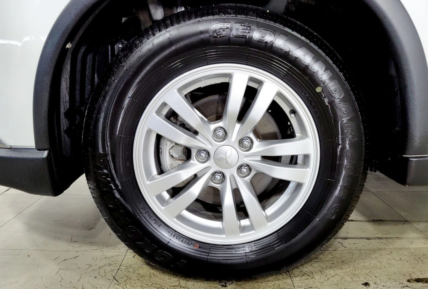 Mitsubishi OUTLANDER, 2019