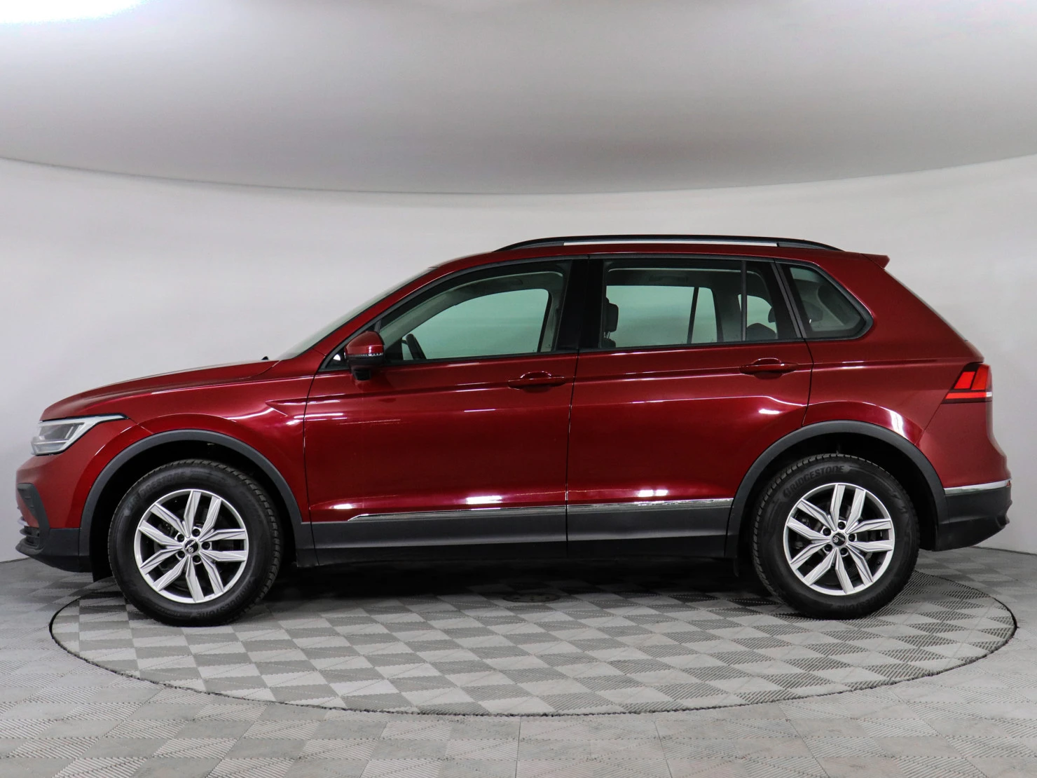 Volkswagen Tiguan, 2021