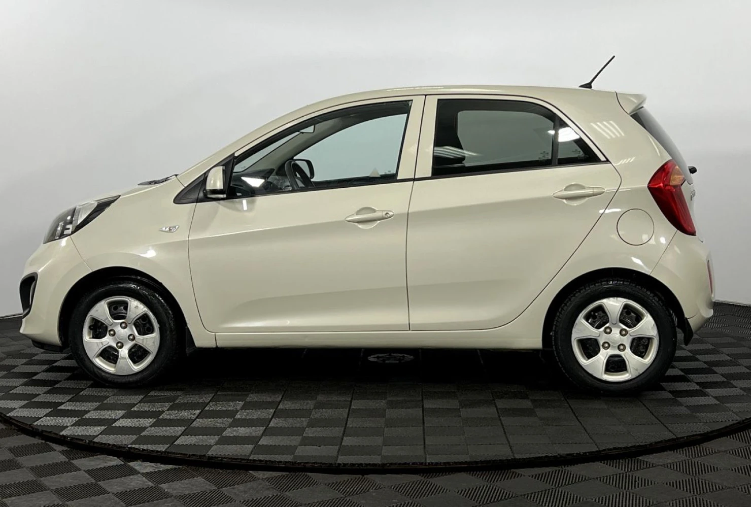 Kia Picanto, 2012