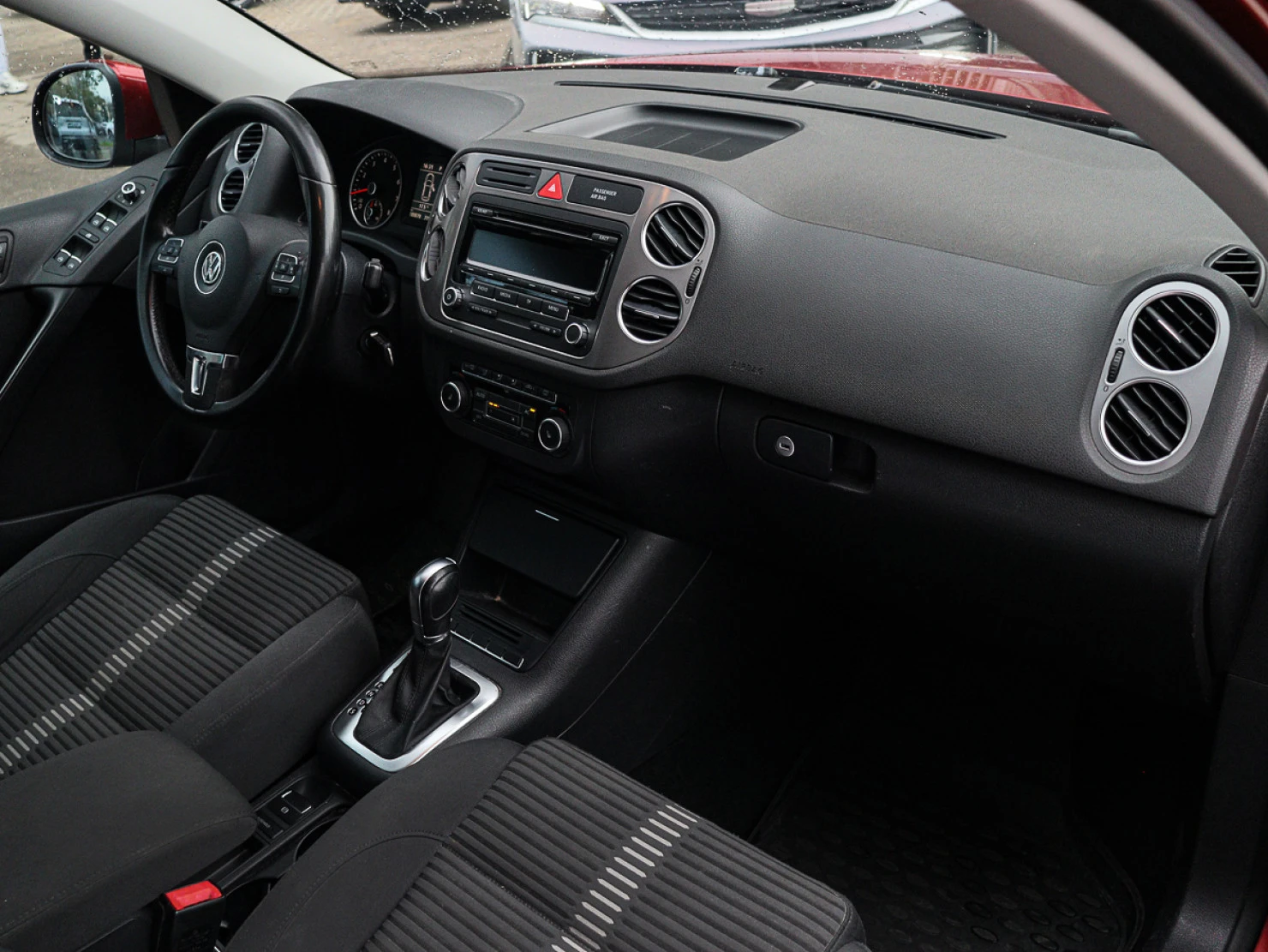 Volkswagen Tiguan, 2011
