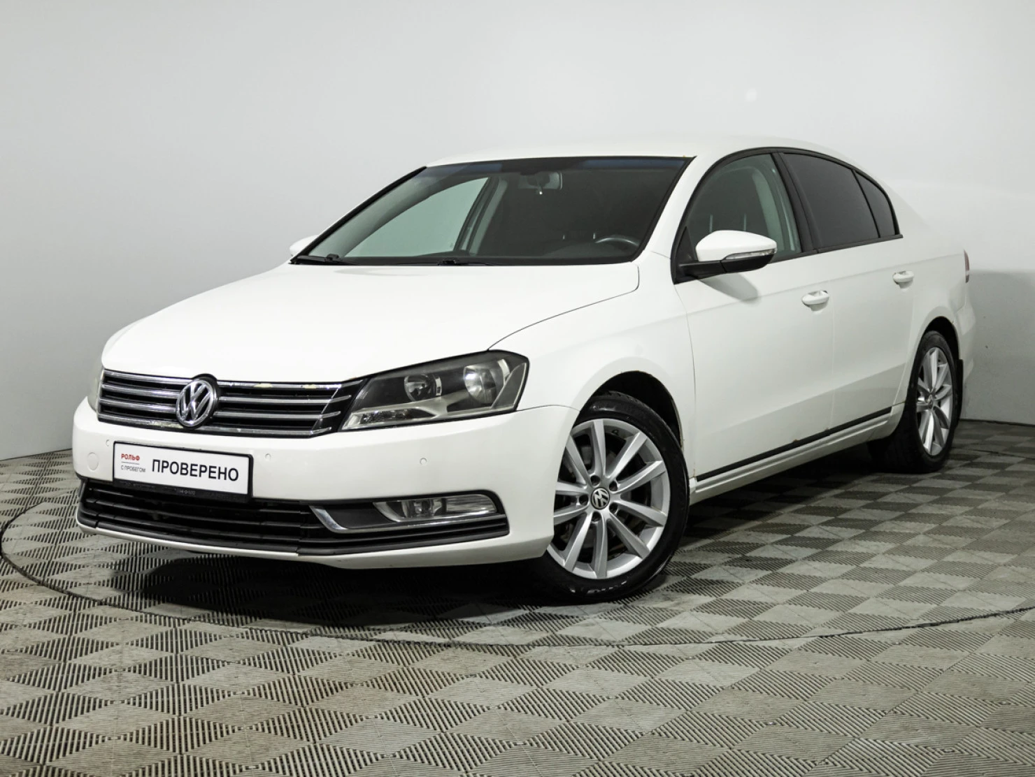 Volkswagen Passat, 2011