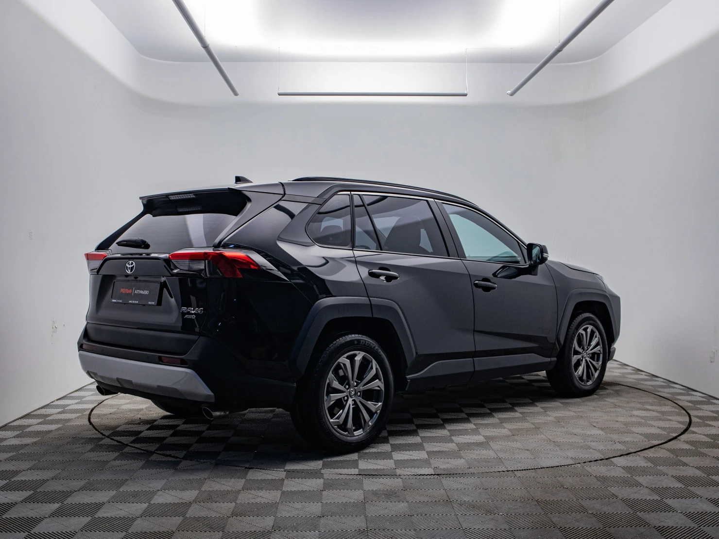 Toyota RAV4, 2023