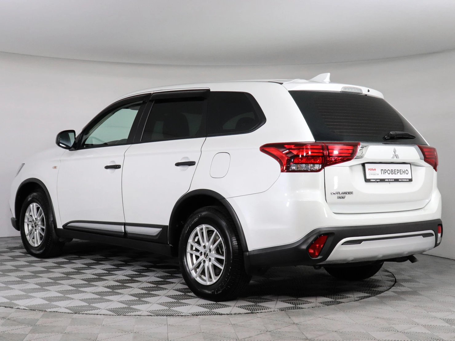Mitsubishi OUTLANDER, 2020