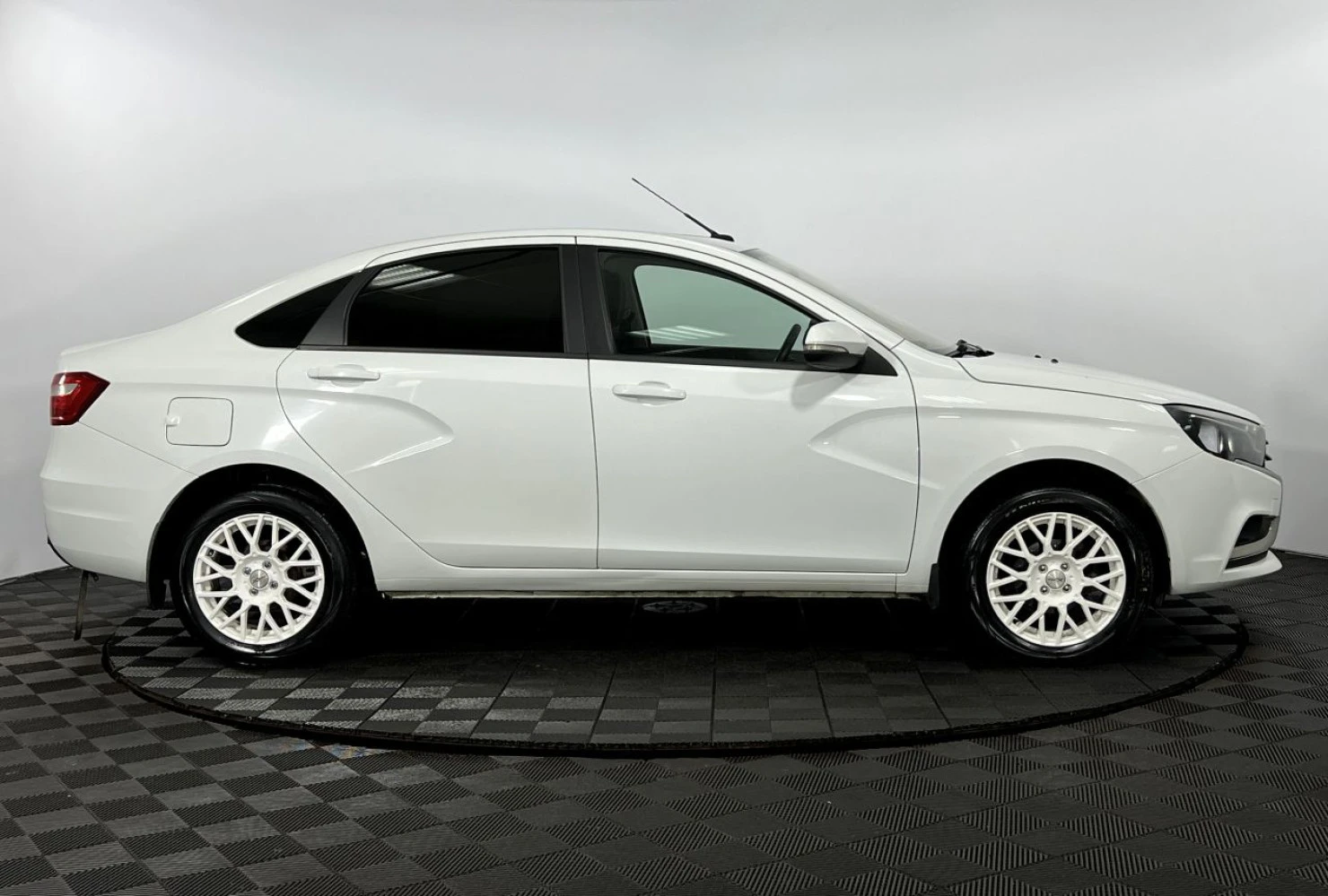LADA (ВАЗ) Vesta, 2017