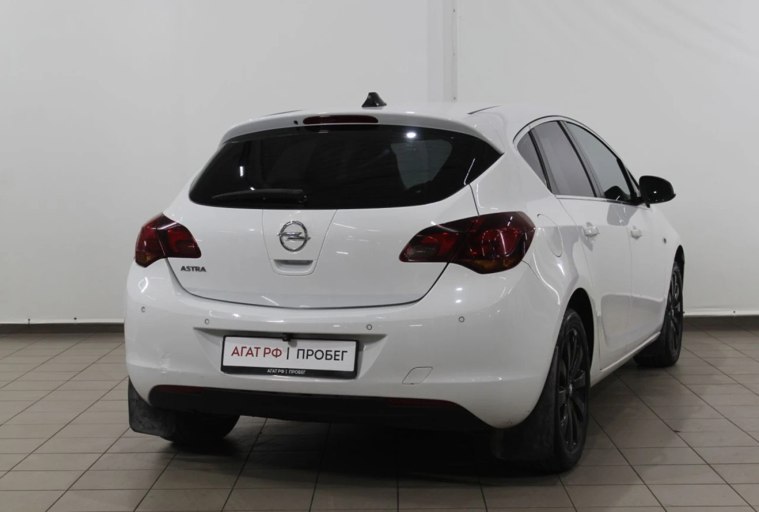 Opel Astra, 2010