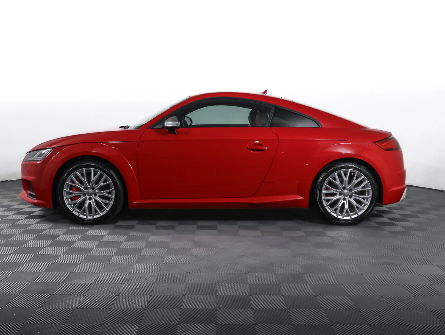 Audi TTS, 2015