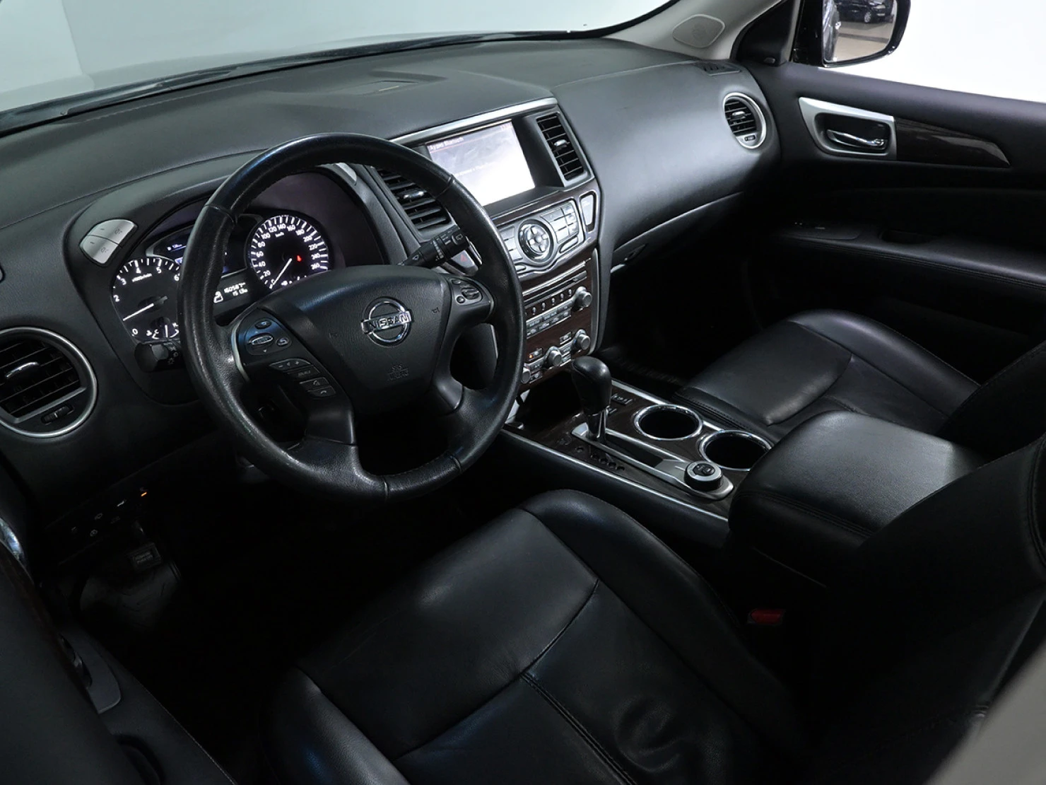 Nissan Pathfinder, 2016