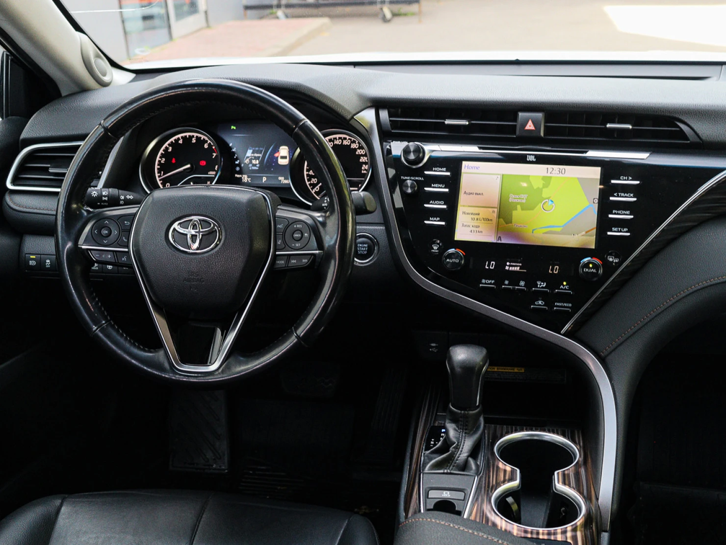 Toyota Camry, 2020