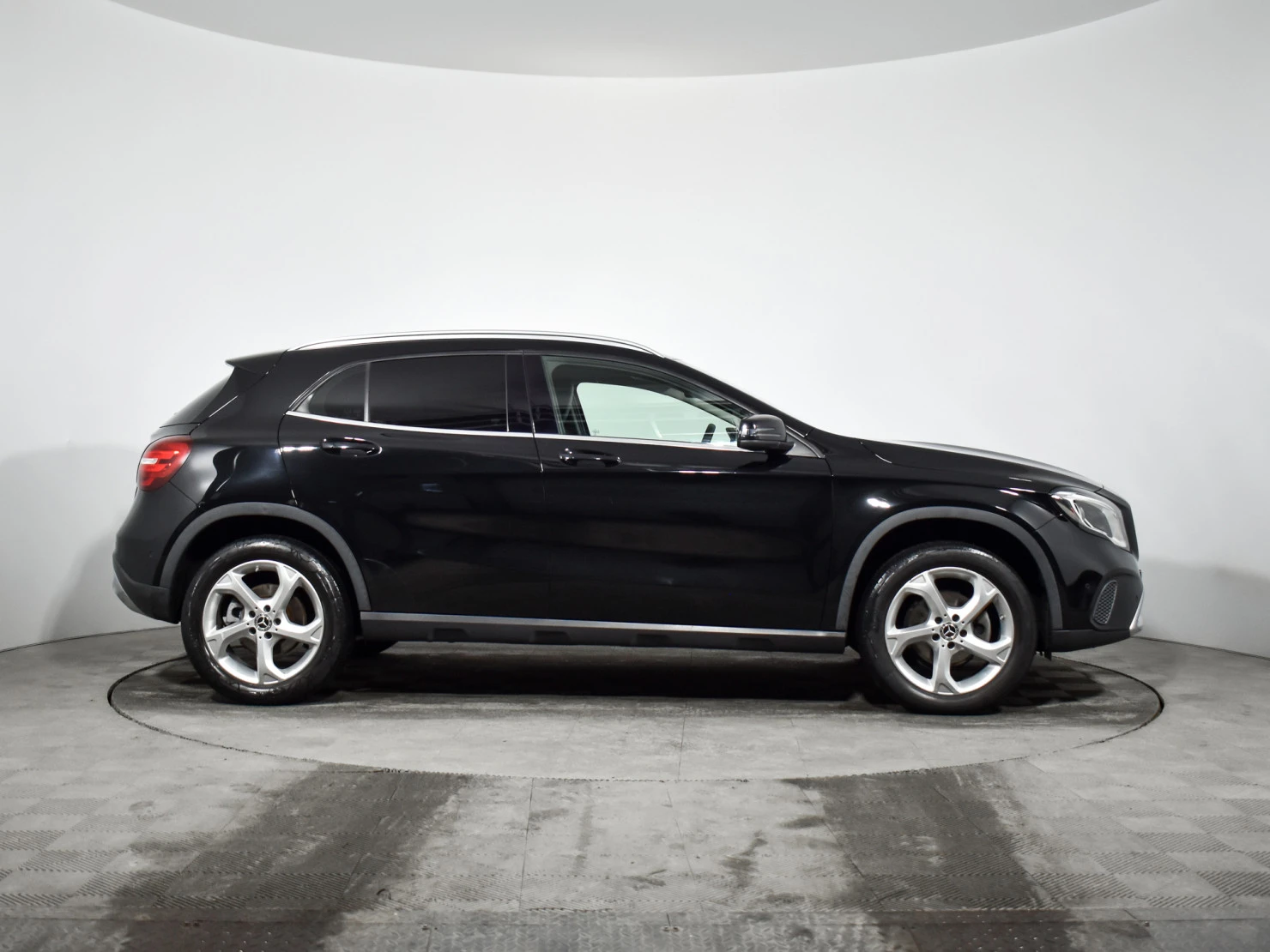 Mercedes-Benz GLA, 2018