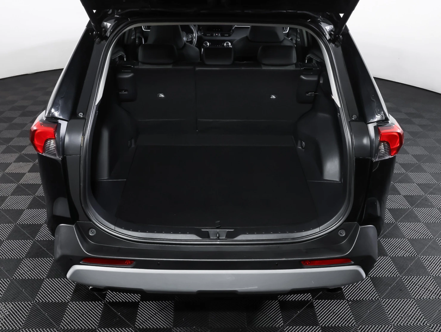 Toyota RAV4, 2023