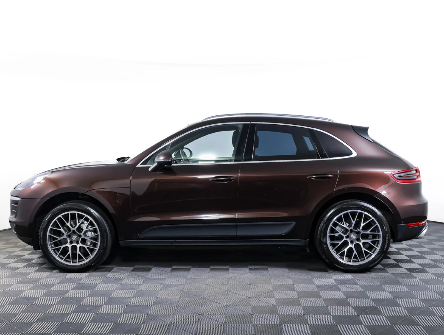 Porsche Macan, 2014