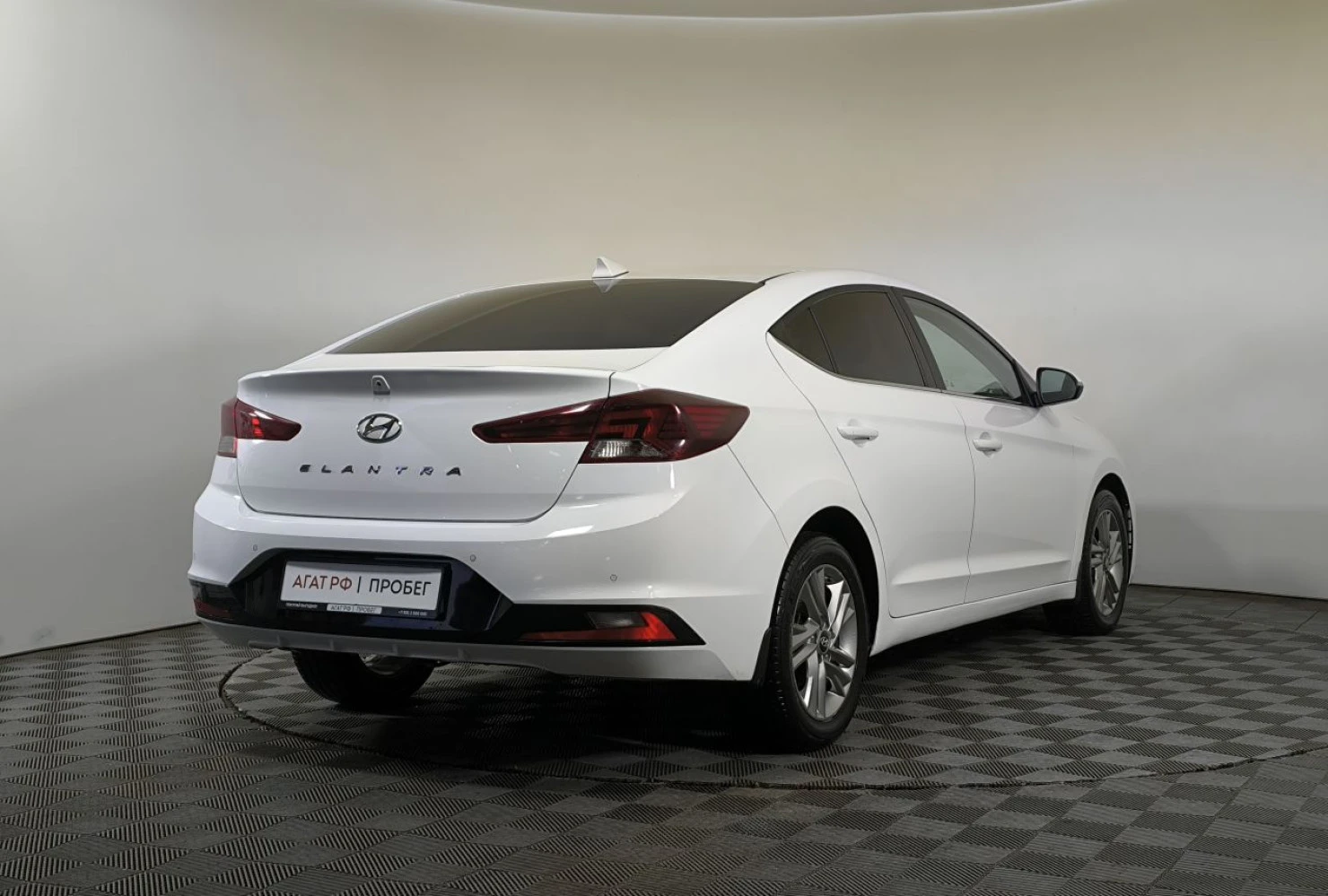 Hyundai Elantra, 2019