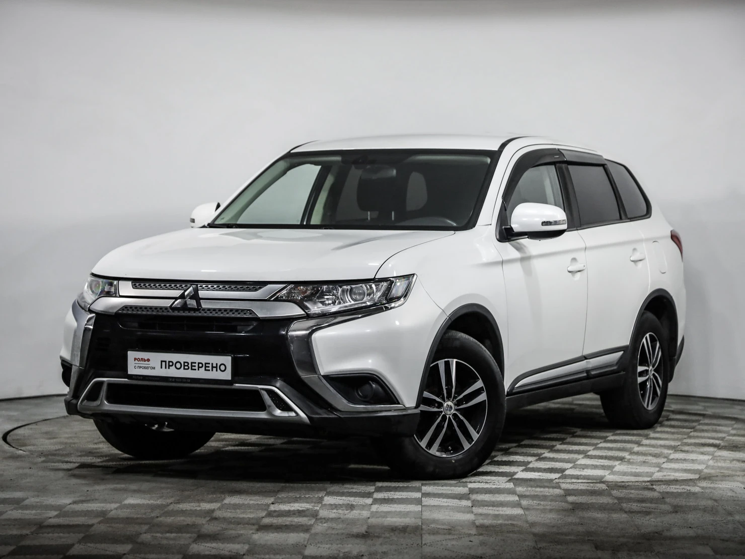 Mitsubishi OUTLANDER, 2019