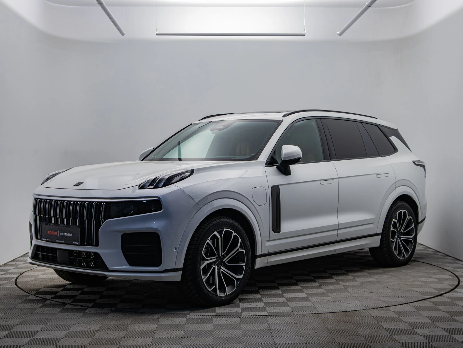 Lynk & Co 09, 2022