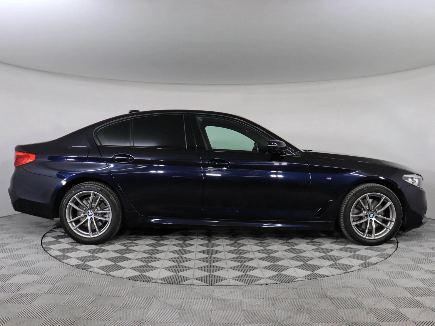 BMW 5 серии, 2019