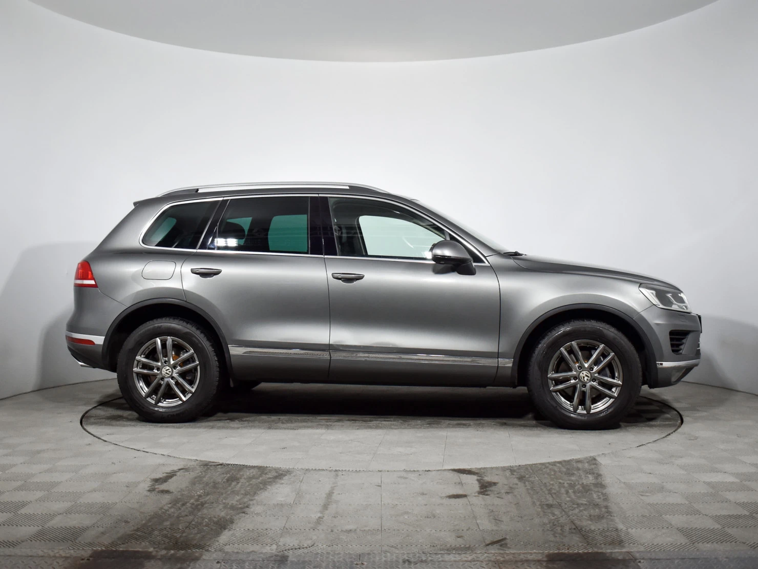 Volkswagen Touareg, 2015