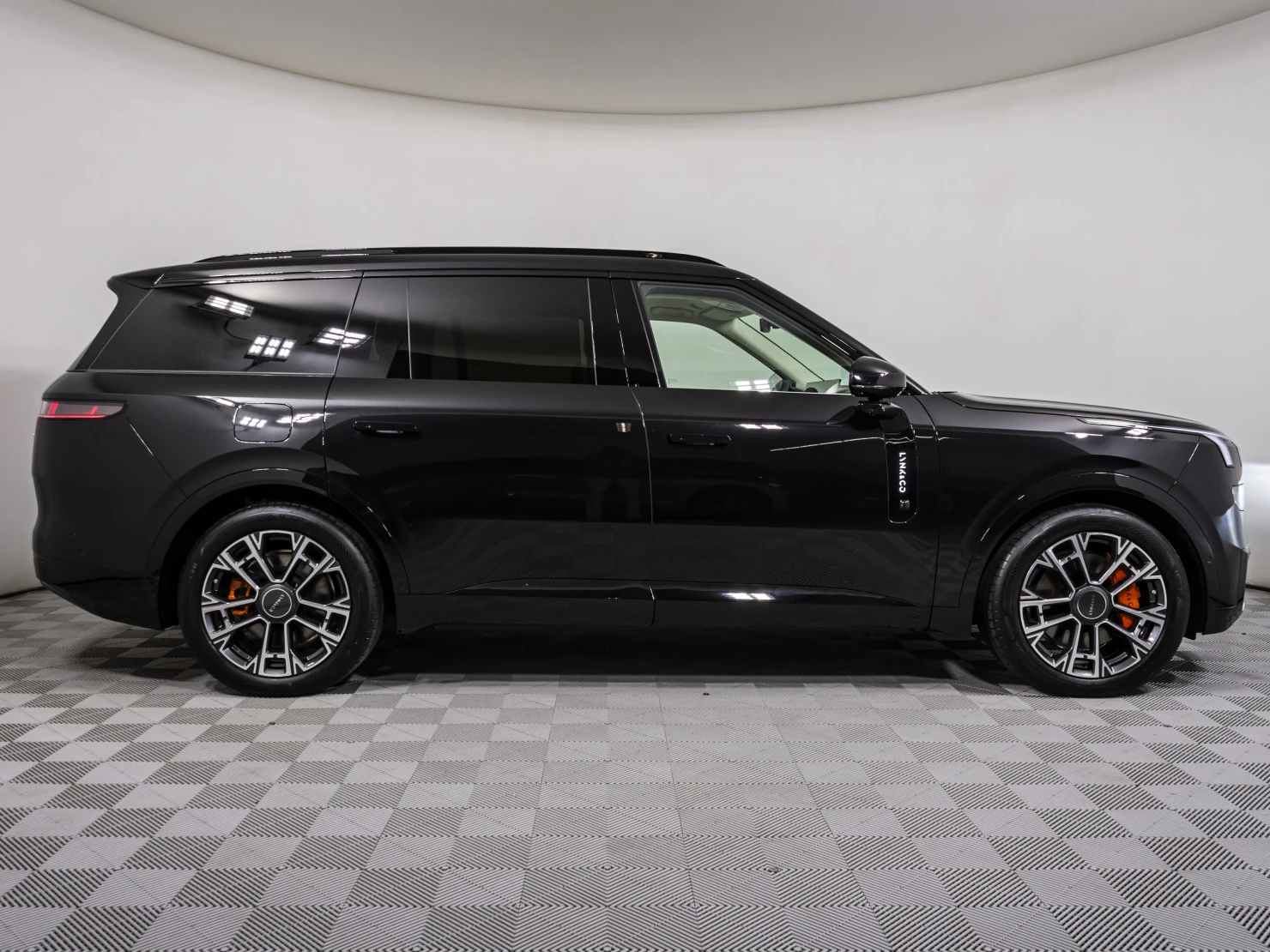 Lynk & Co 900, 2026
