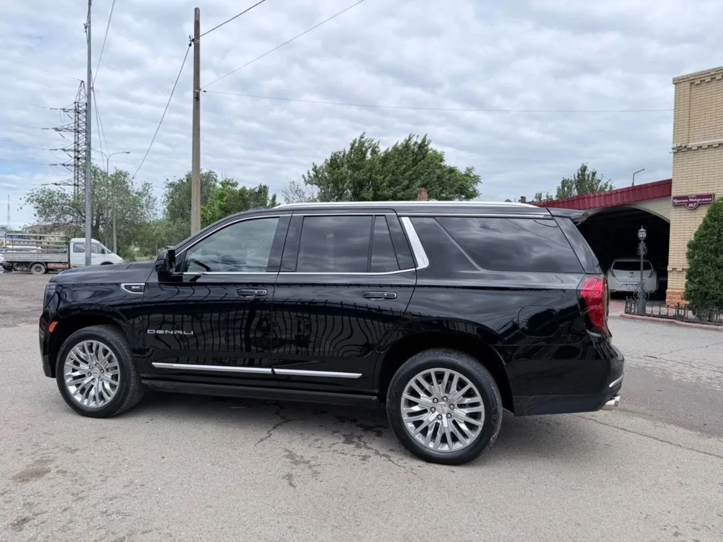 GMC Yukon, 2023
