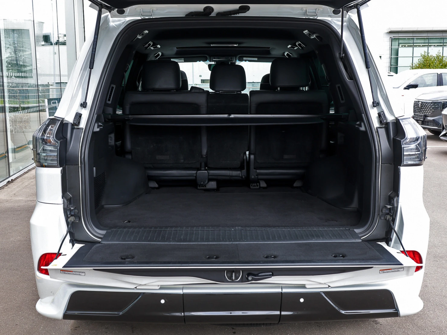 Lexus LX, 2019