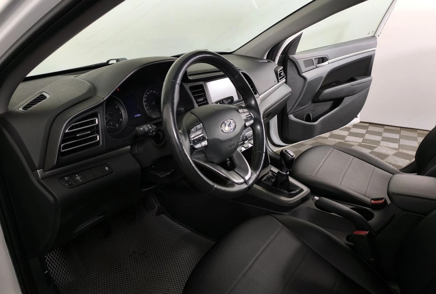 Hyundai Elantra, 2019