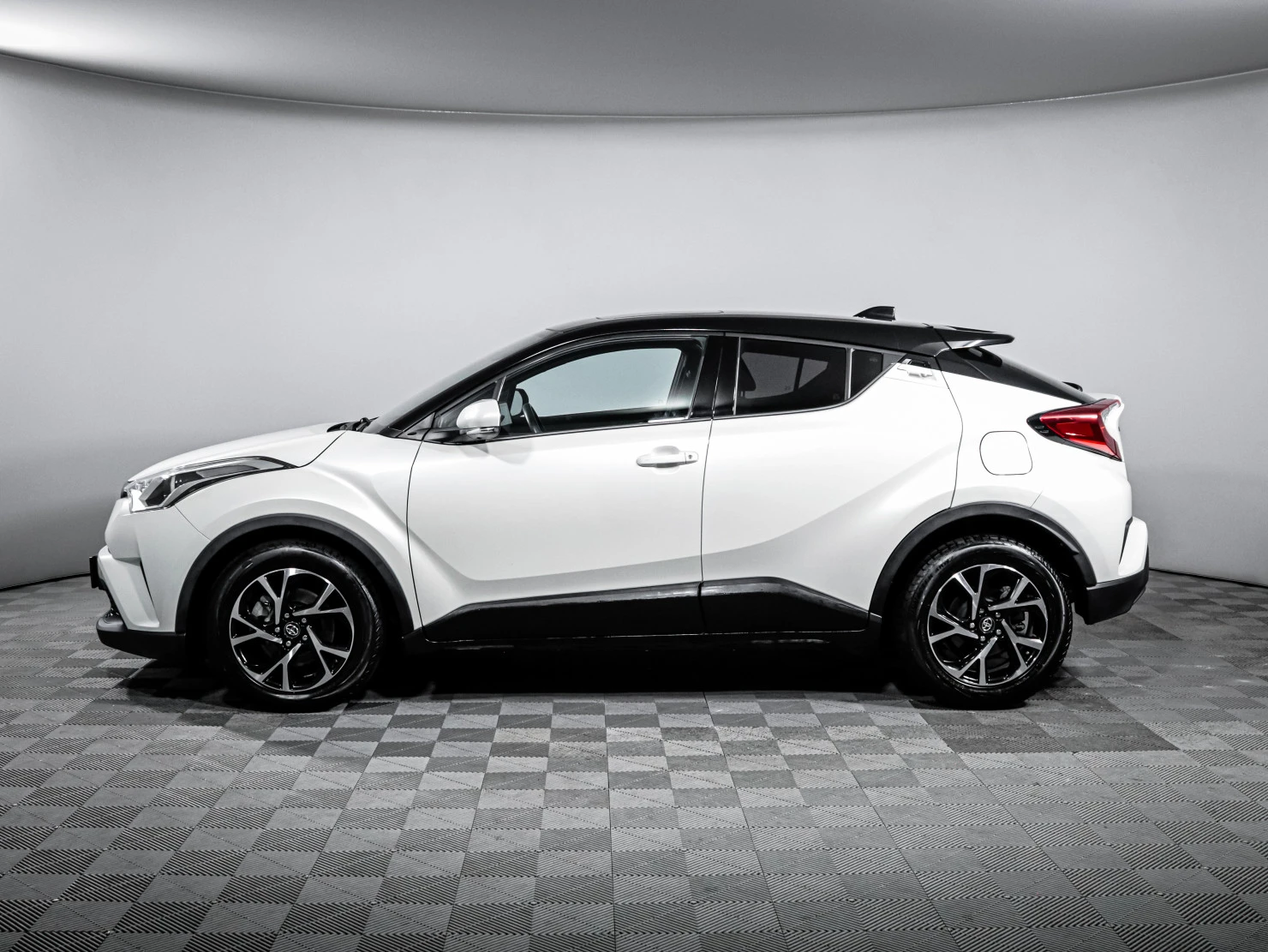 Toyota C-HR, 2021
