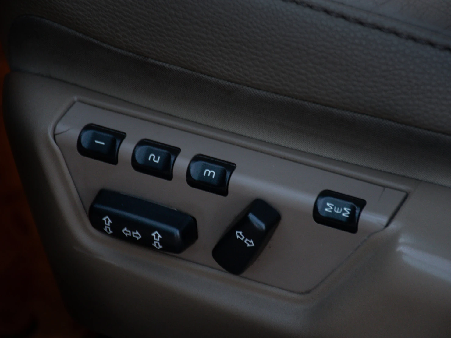 Volvo XC90, 2011