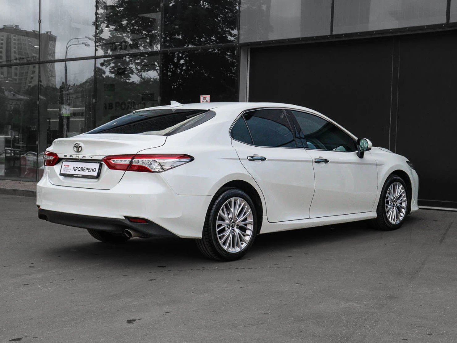 Toyota Camry, 2019