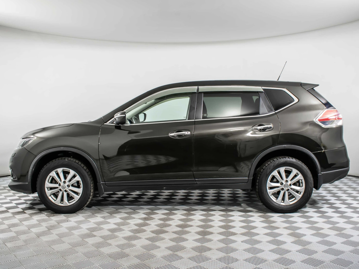 Nissan X-Trail, 2015