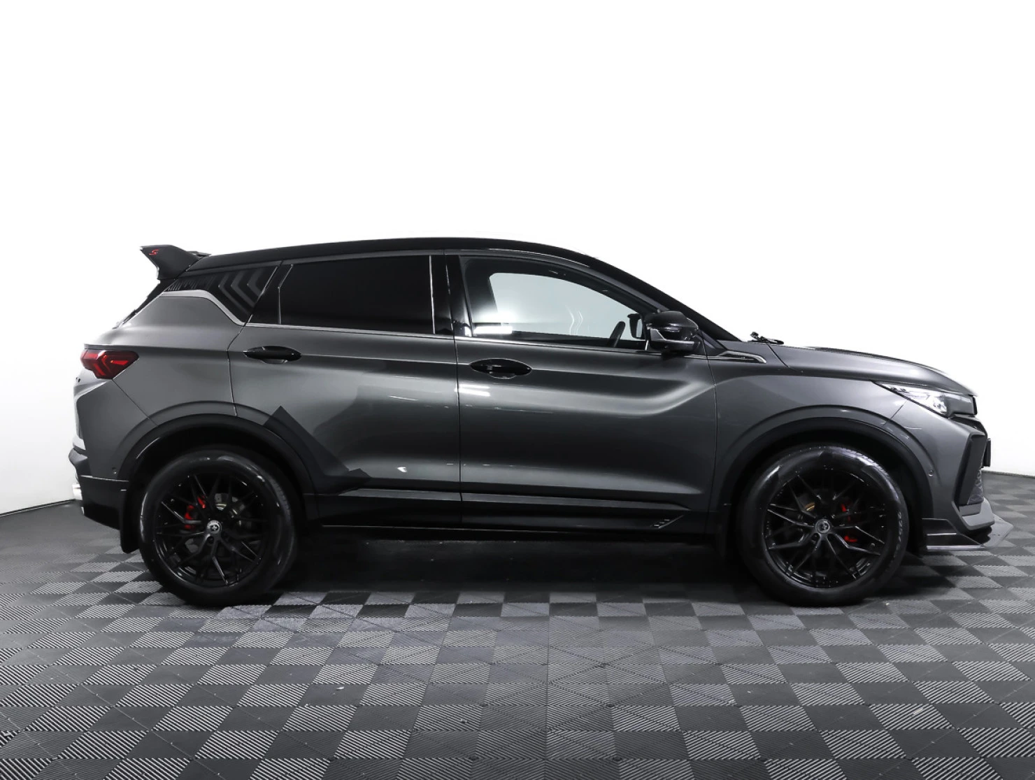 Geely Coolray, 2024