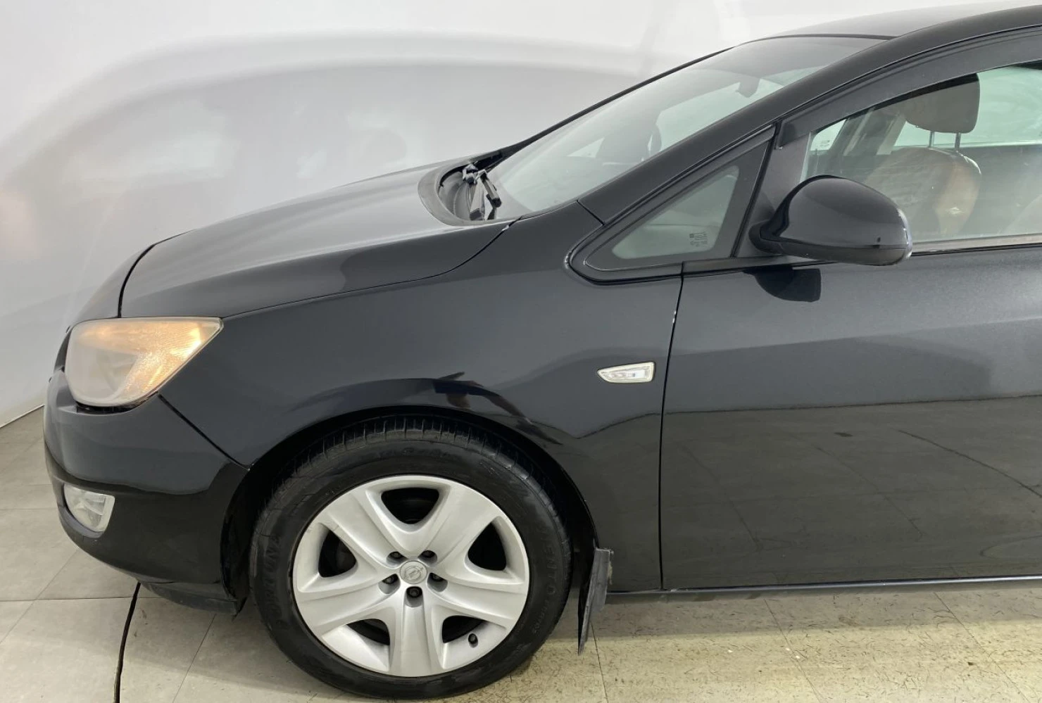 Opel Astra, 2011
