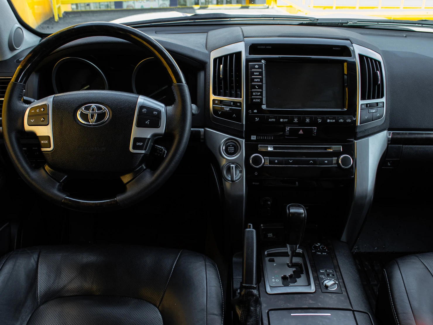 Toyota Land Cruiser, 2015