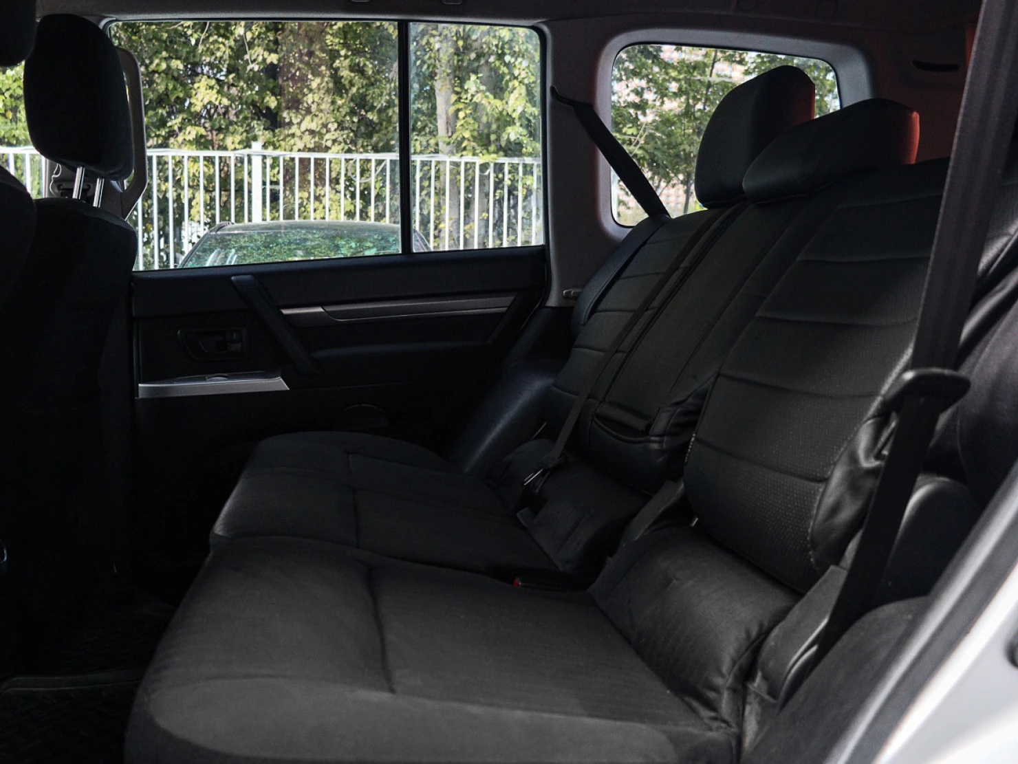 Mitsubishi PAJERO, 2011