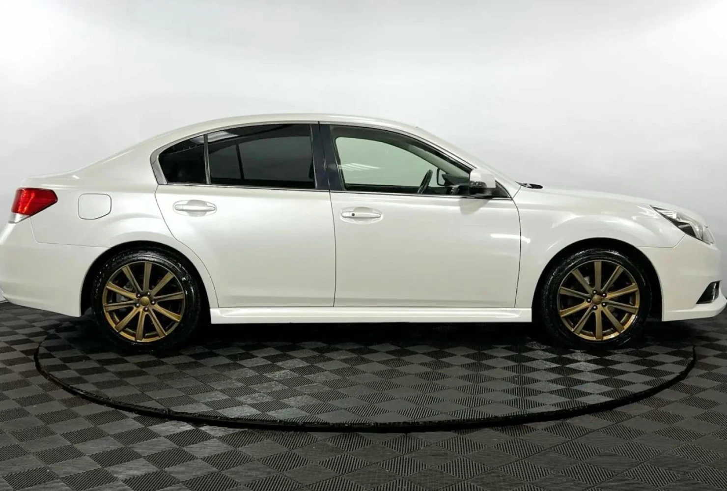 Subaru Legacy, 2014