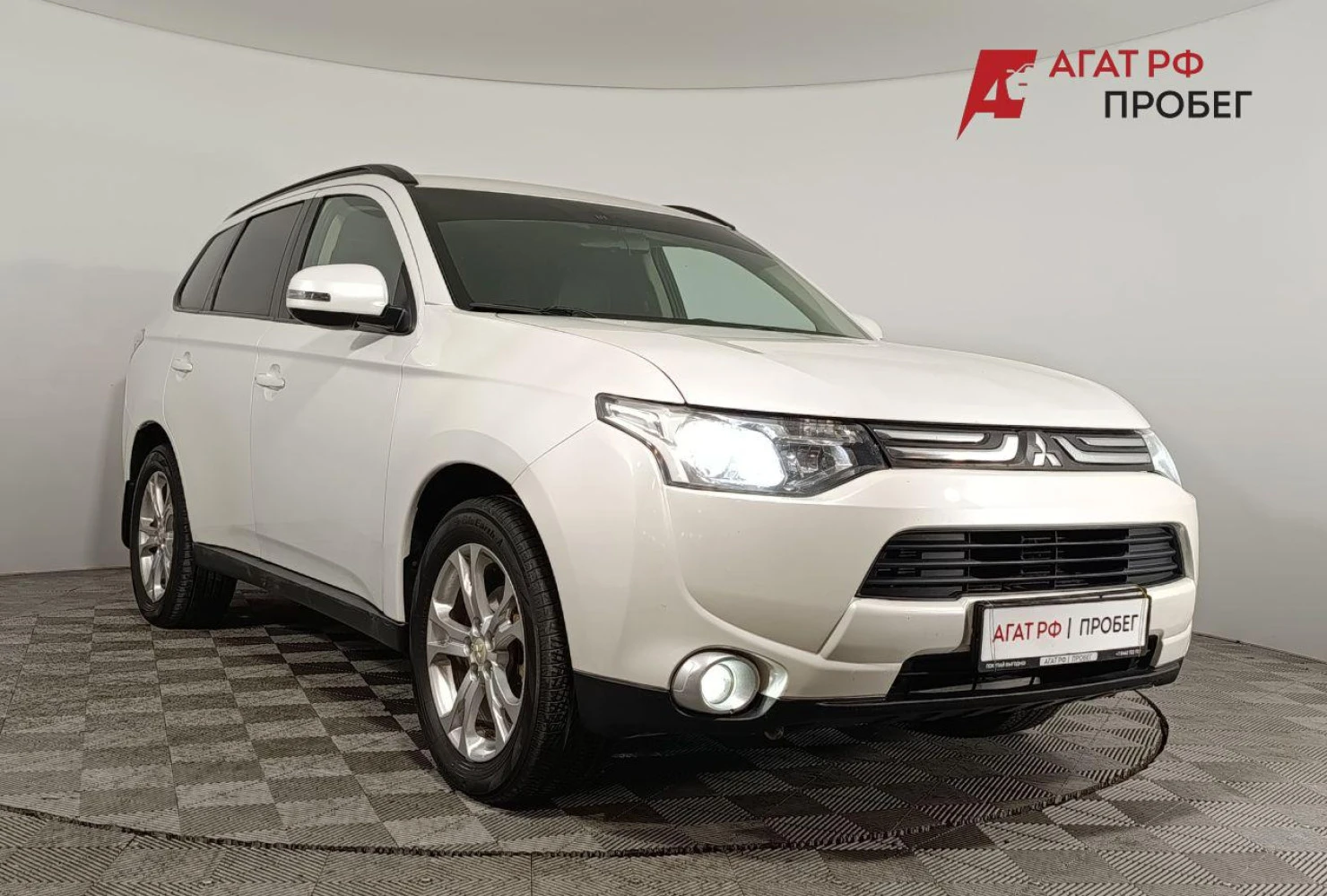 Mitsubishi OUTLANDER, 2013