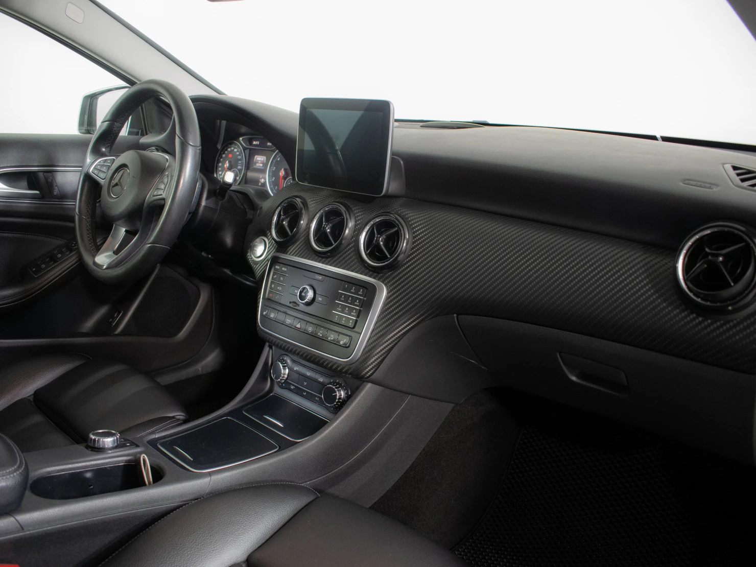 Mercedes-Benz GLA, 2017