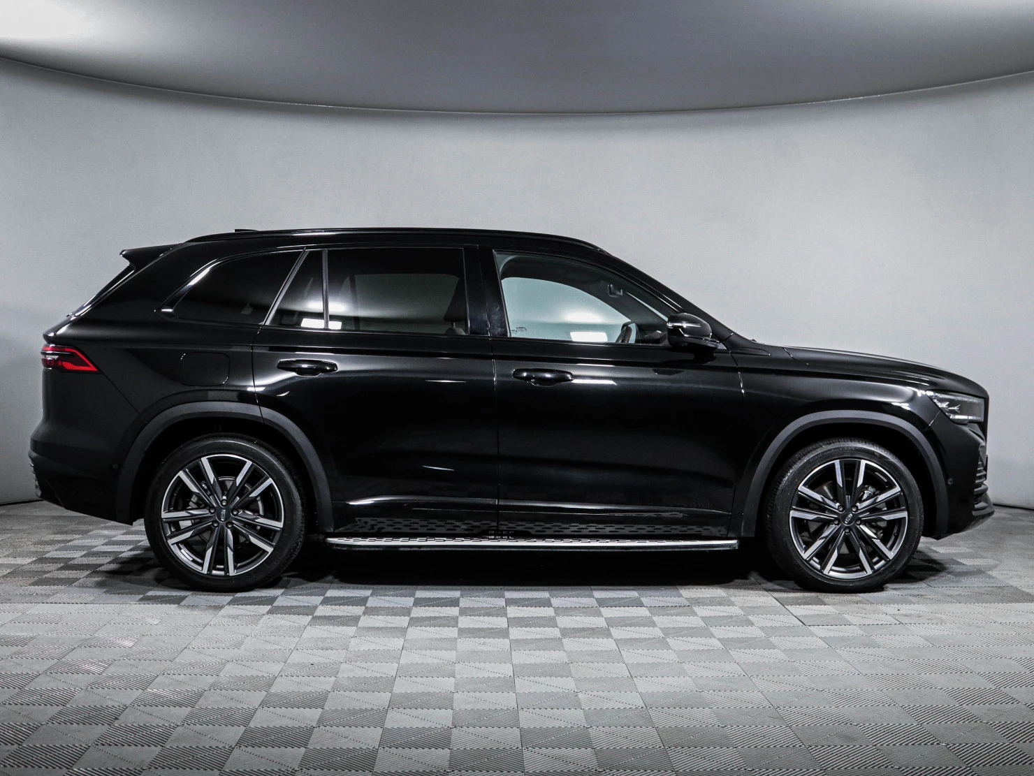 Geely Monjaro, 2023