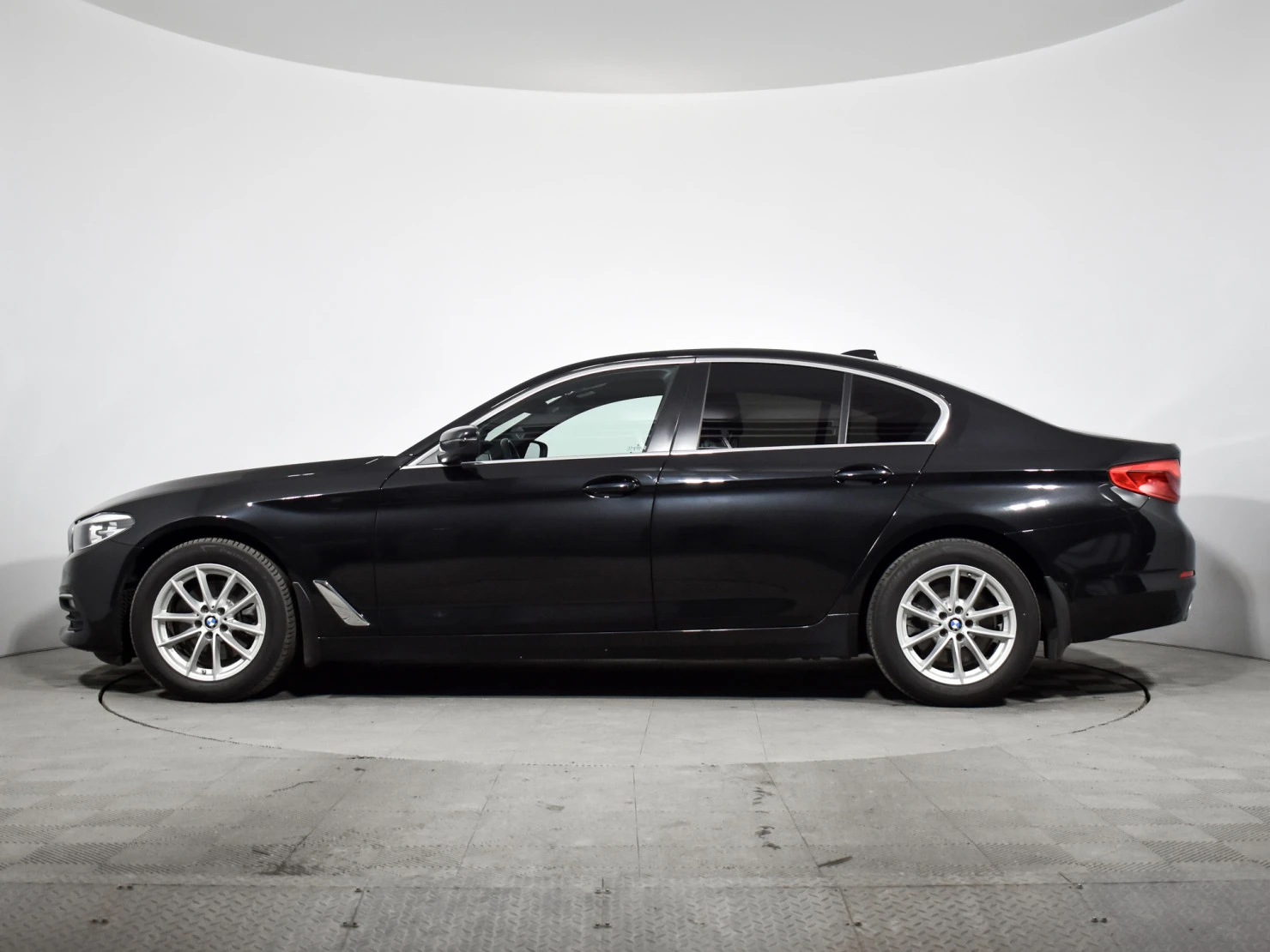 BMW 5 серии, 2018