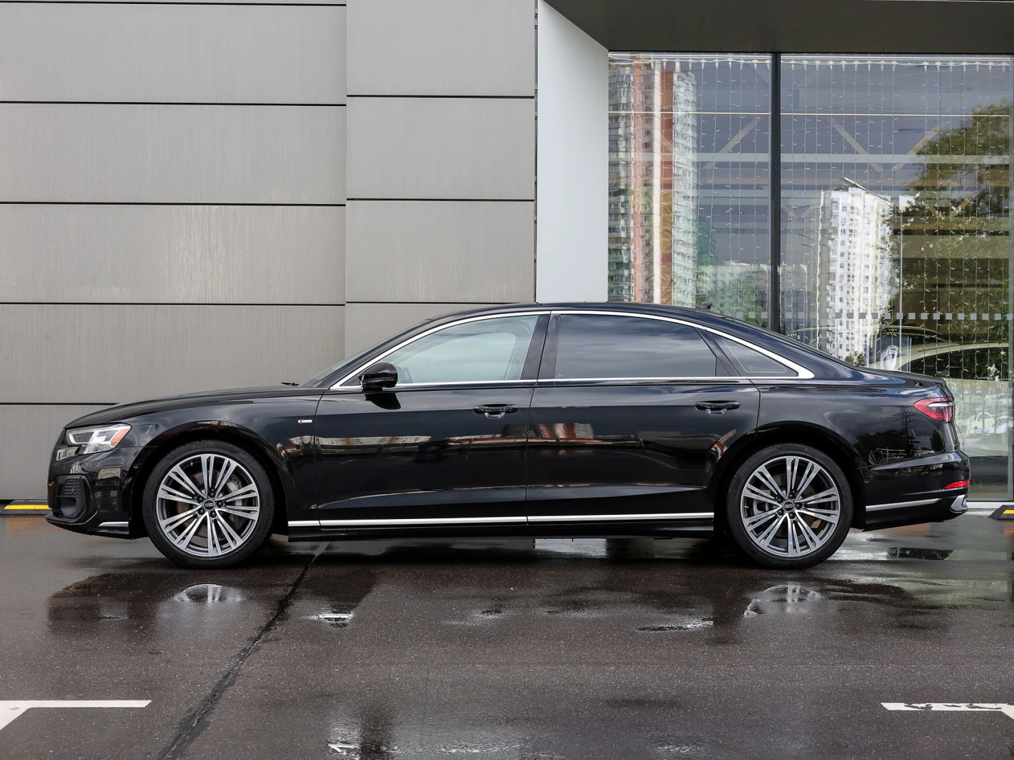 Audi A8, 2023