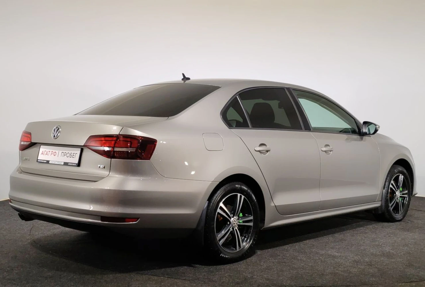 Volkswagen Jetta, 2016
