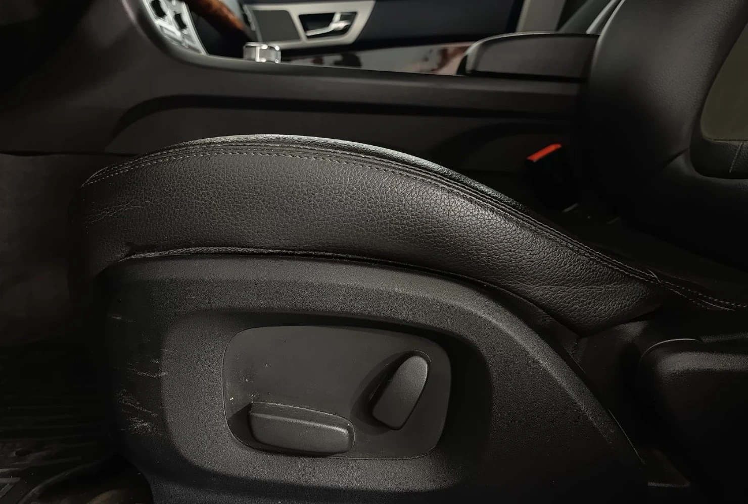 Jaguar XF, 2014