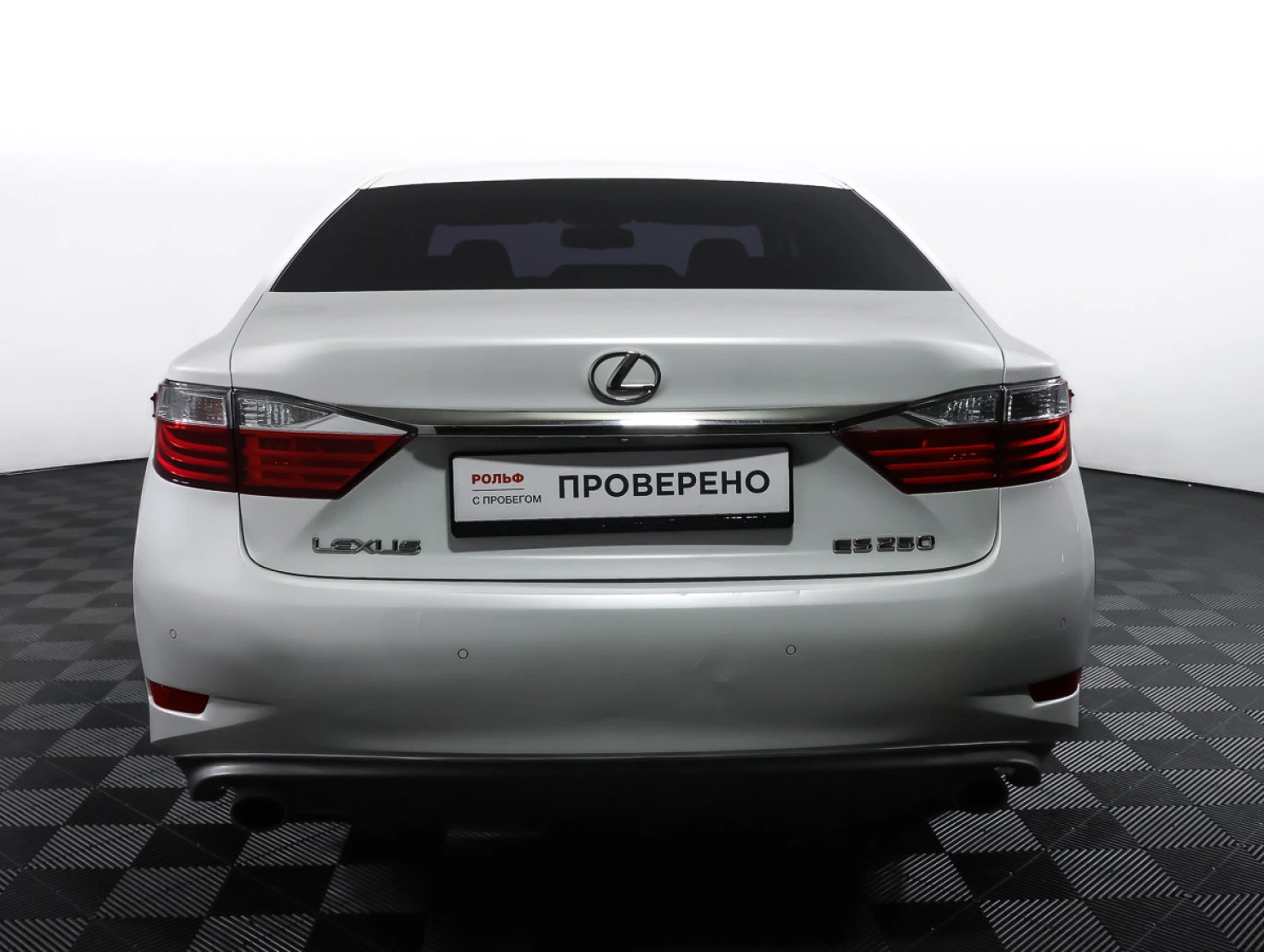 Lexus ES, 2014