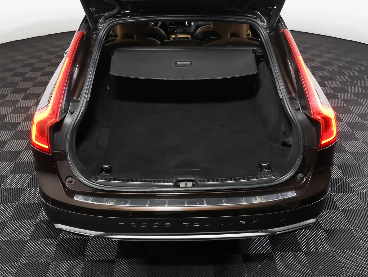 Volvo V90 Cross Country, 2019