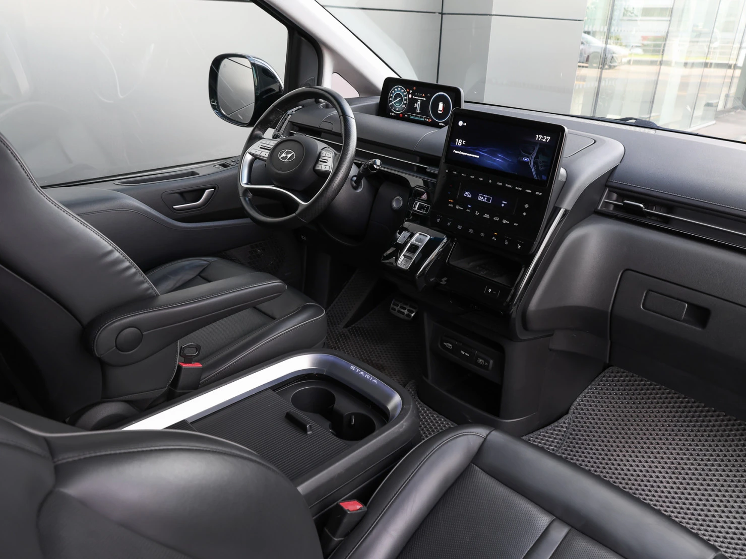 Hyundai Staria, 2021