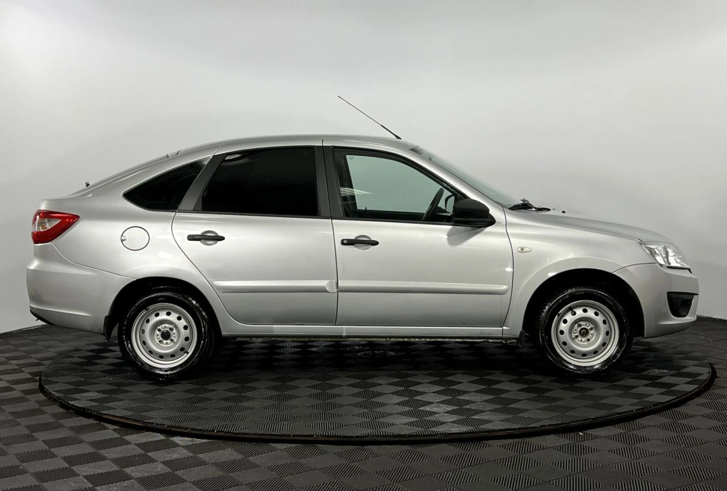 LADA (ВАЗ) Granta, 2018