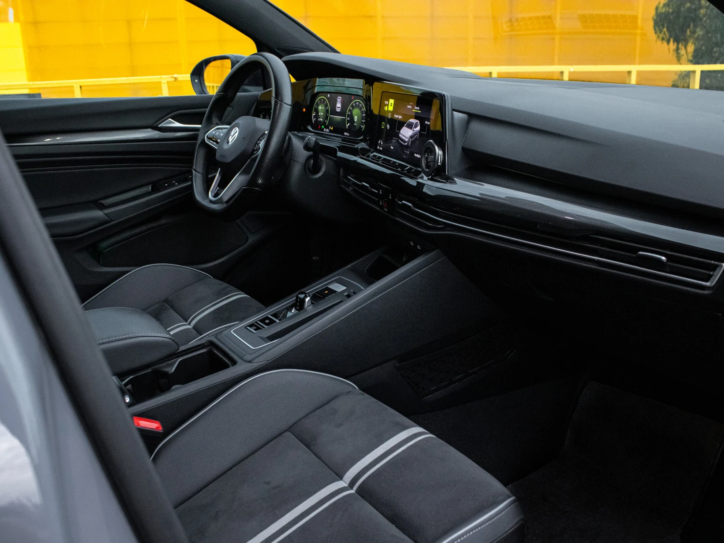 Volkswagen Golf, 2022