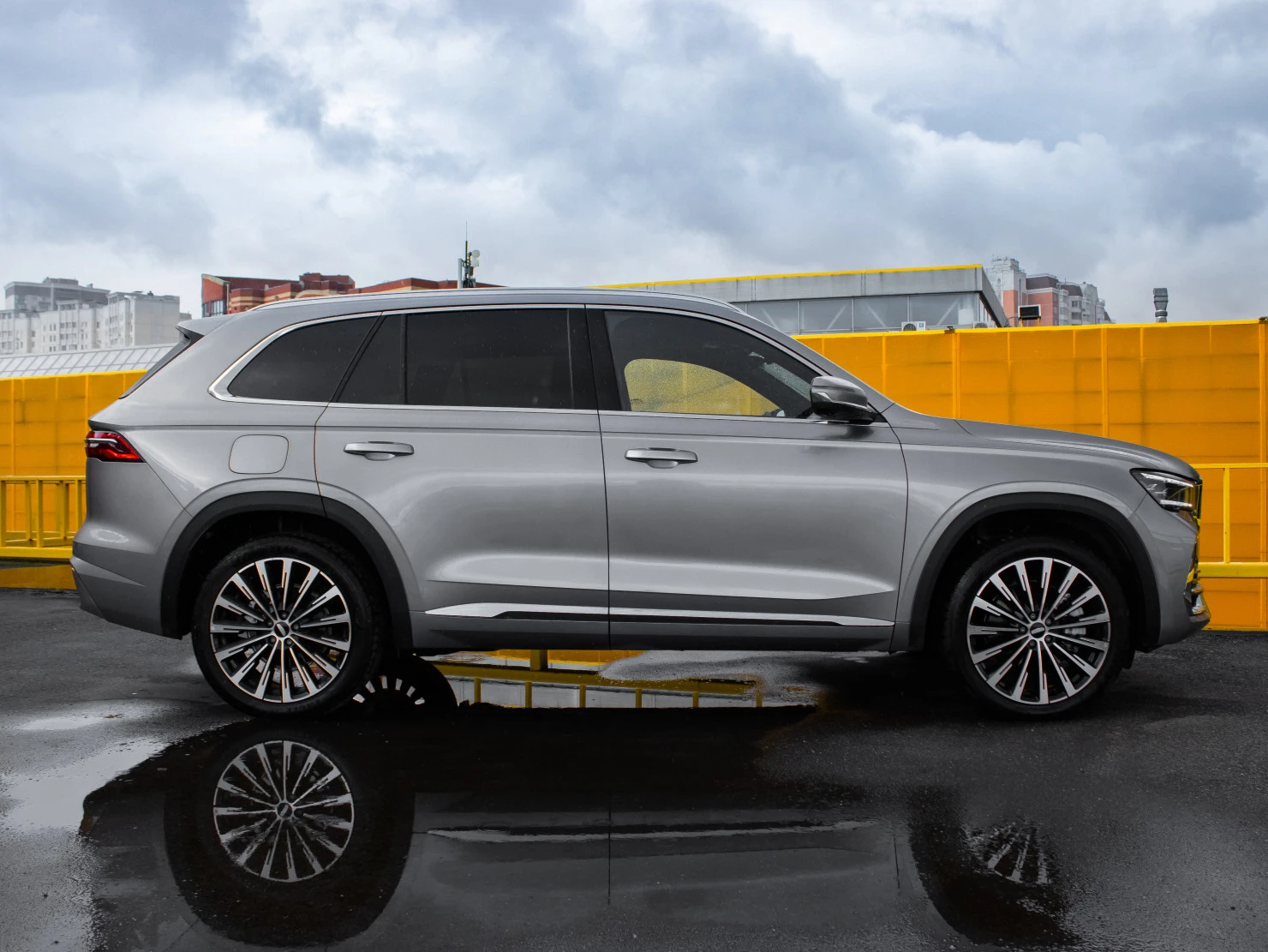 Geely Monjaro, 2025