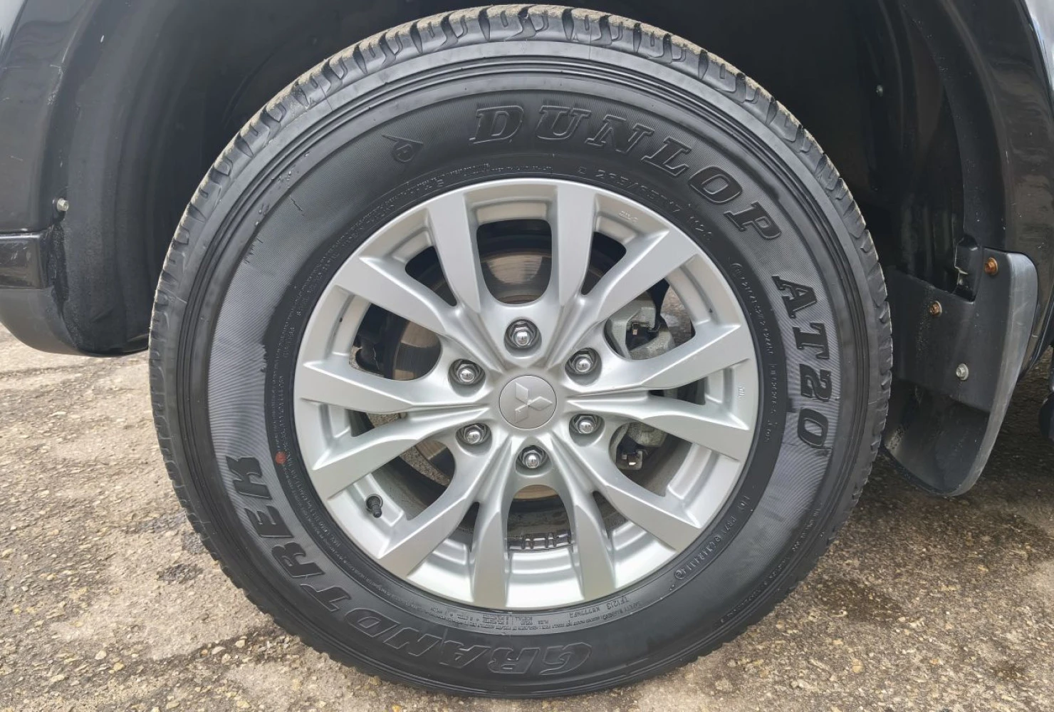 Mitsubishi PAJERO SPORT, 2015